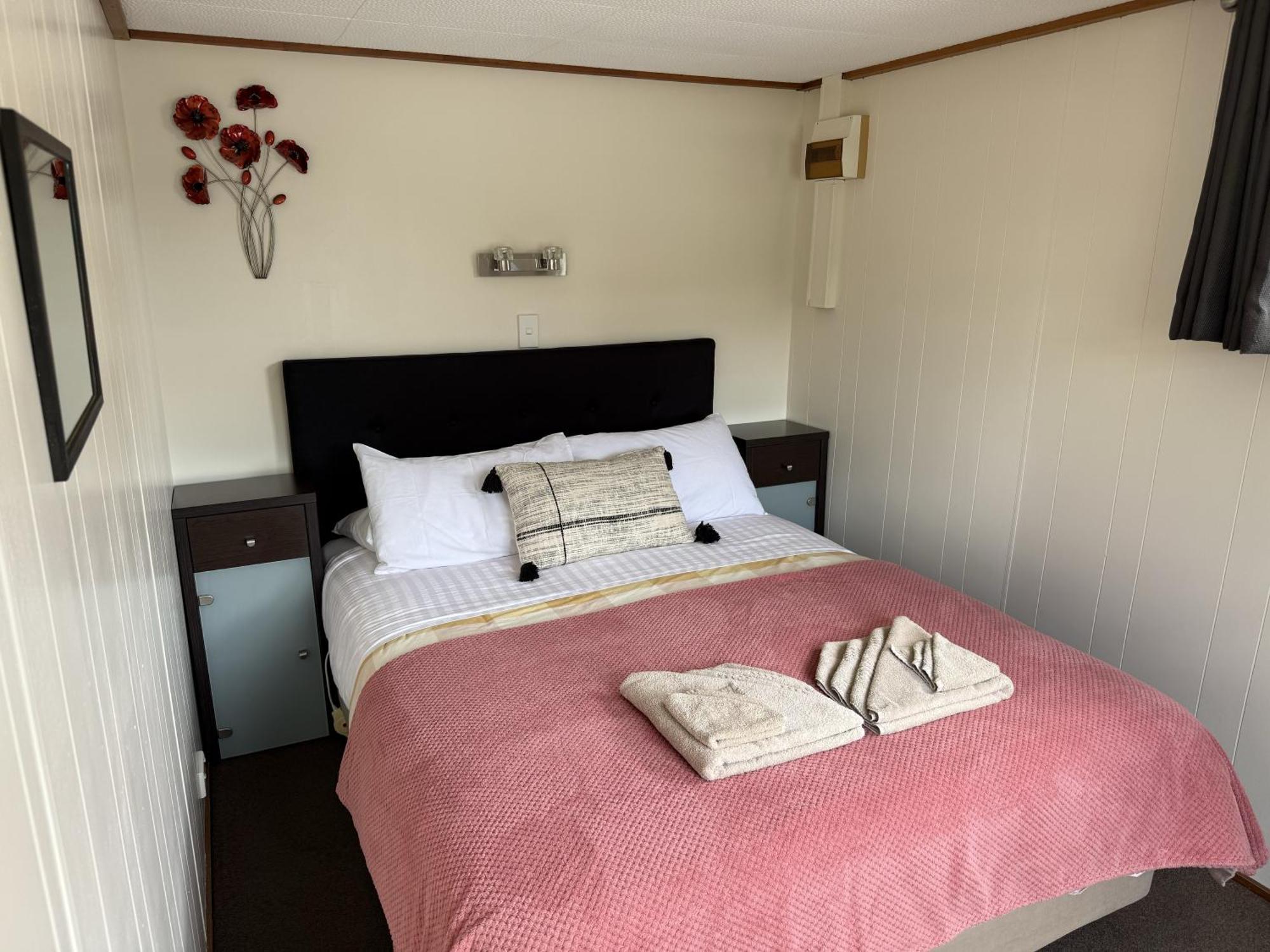 Picton'S Waikawa Bay Holiday Park Exterior foto